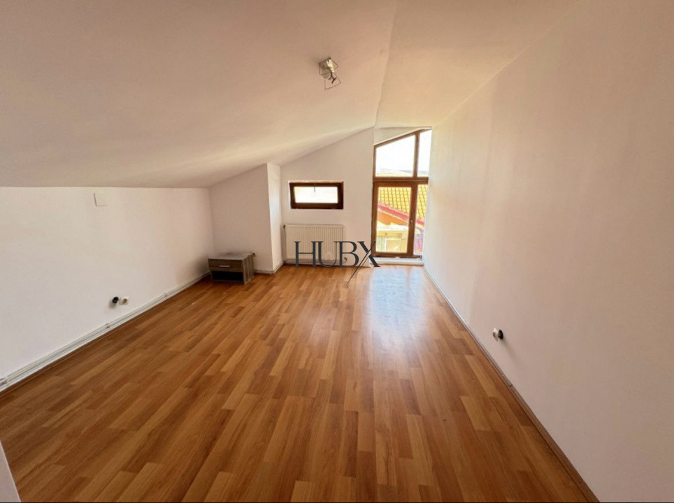 Apartament cu scara interioara 3 camere 80 mp si parcare inclusa