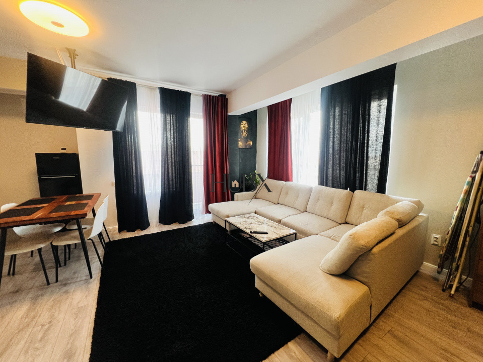 Apartament de lux ultra dotat de 3 camere 67 mp utli in zona Teilor
