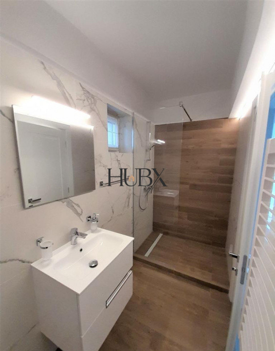 Penthouse de lux pe 2 nivele 150 mp utili plus terasa 50 mp Buna Ziua!
