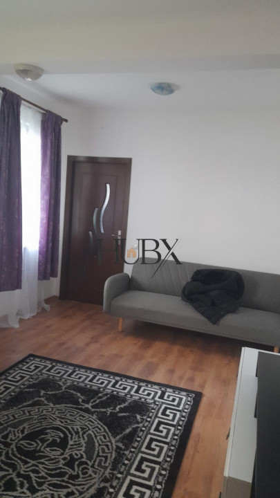 Apartament de 2 camere la parter pe strada Eroilor