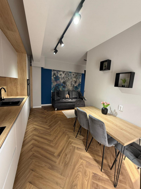 Apartment de 3 camere cu gradina, finisat de lux in zona Terra