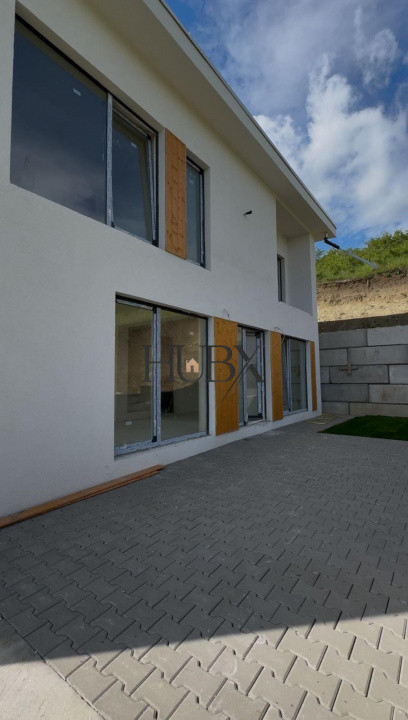 Oportunitate!Duplex semifinisat, 120mp, priveliste spre lac, Chinteni!