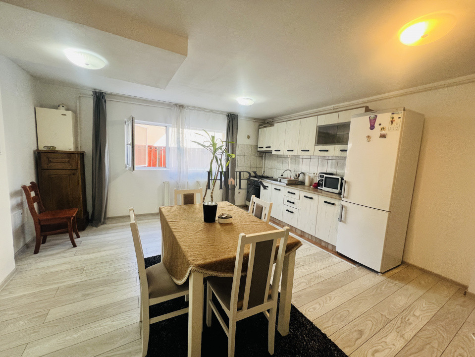 Apartament de inchiriat cu 2 camere, parcare inclusa,  zona Terilor