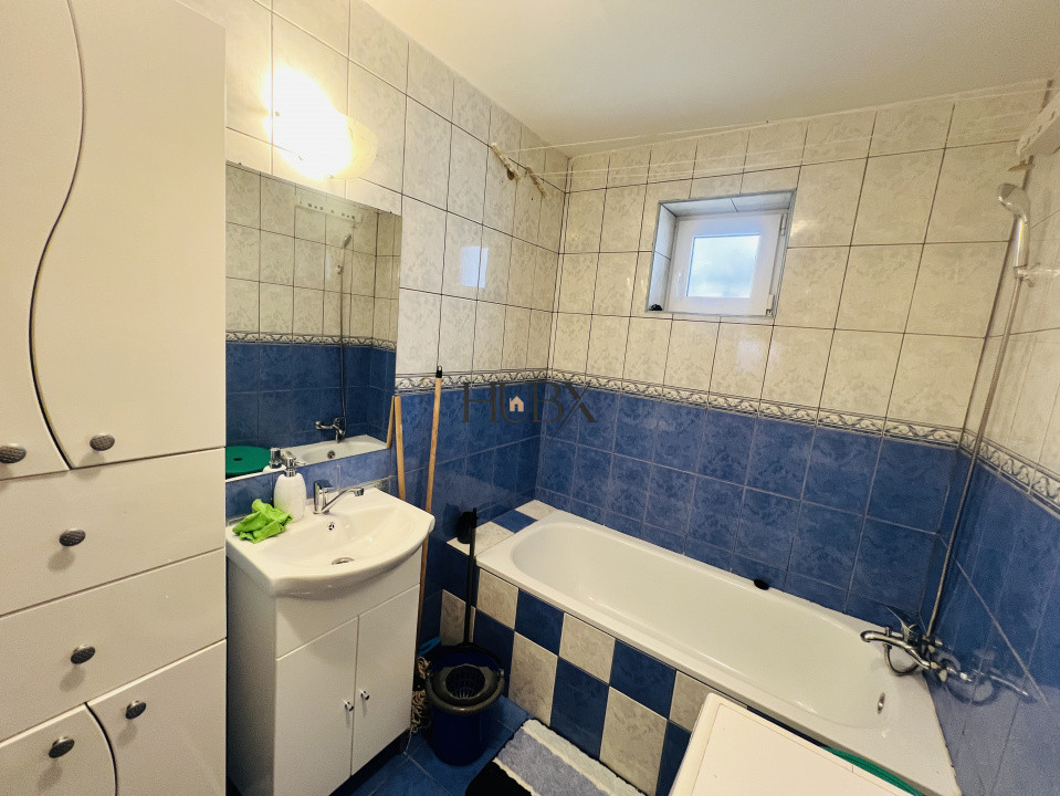 Apartament de inchiriat cu 2 camere, parcare inclusa,  zona Terilor