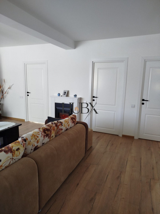 Duplex 4 camere 108 mp utili si teren liber 110 mp 2 parcari in zona Terra