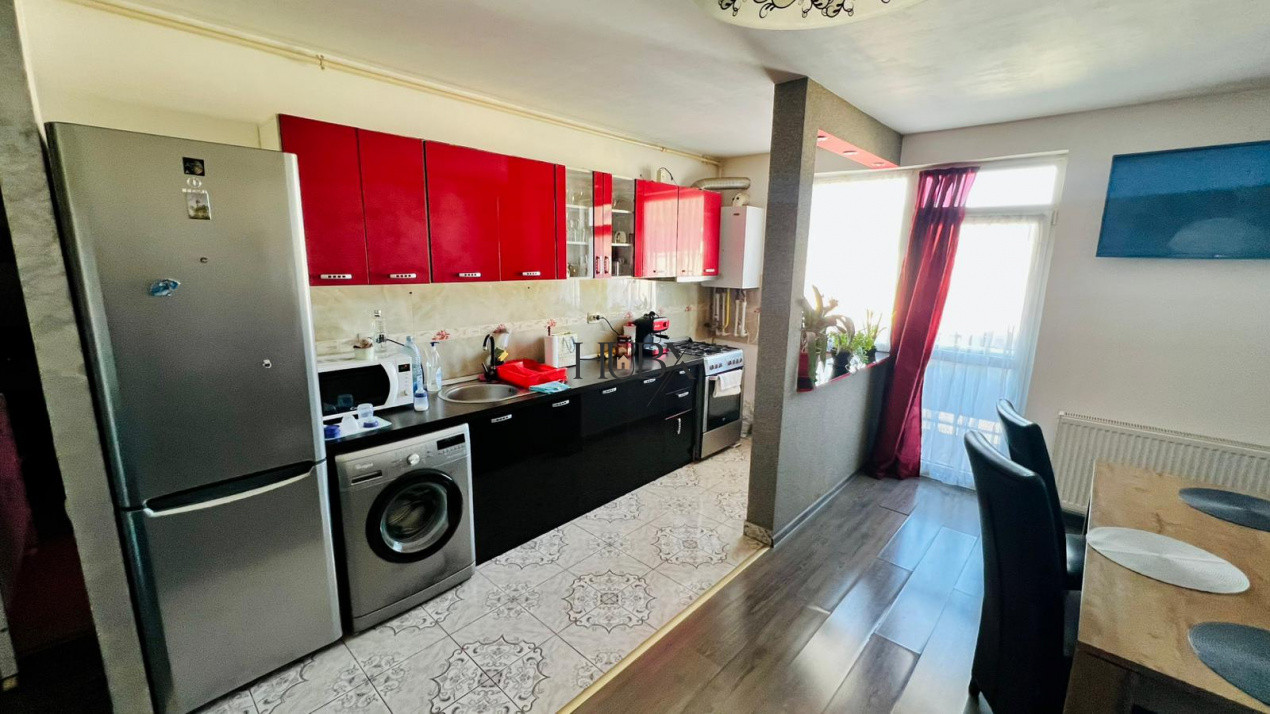 Apartament de 3 camere si parcare inclusa pe strada Cetatii