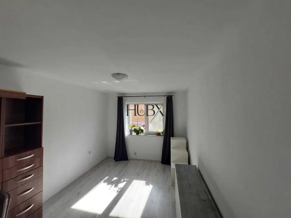 Apartament de 3 camere 60 mp utili si 2 parcari etajul 1 zona Cetatii