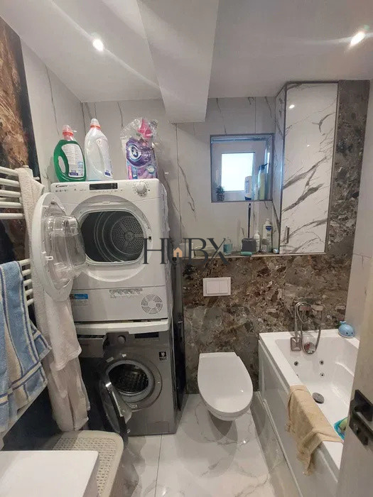 Apartament de 3 camere 60 mp utili si 2 parcari etajul 1 zona Cetatii