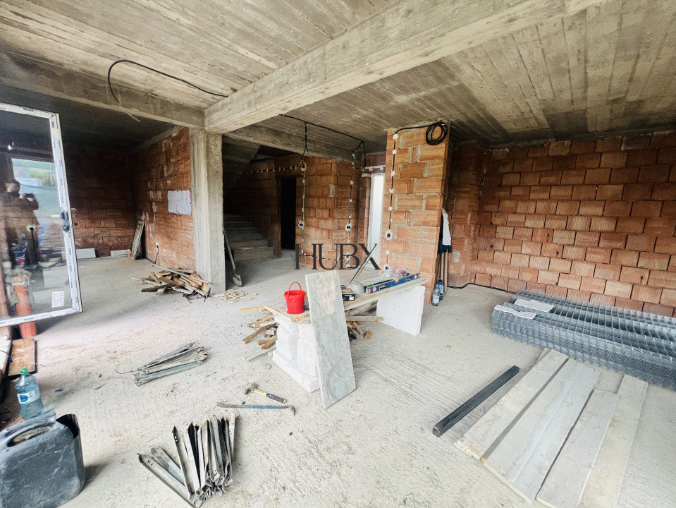 Duplex 4 camere 3 bai 130mp utili si 190 mp teren liber in zona Terra!