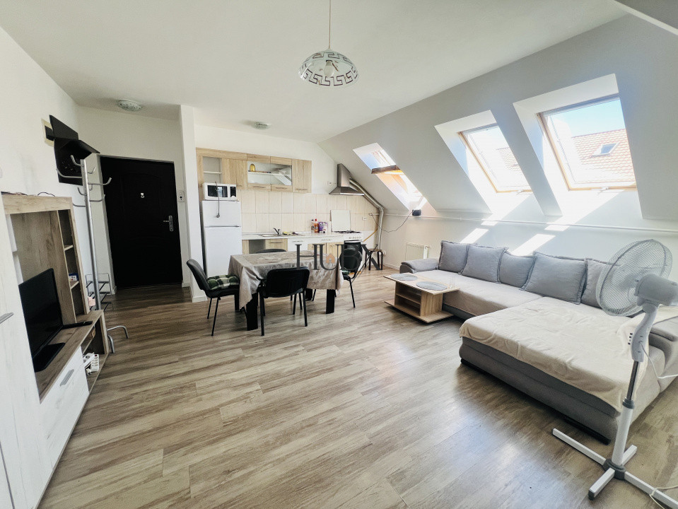 Apartament 2 camere 53 mp luminos central in spate la piata Floresti, Eroilor