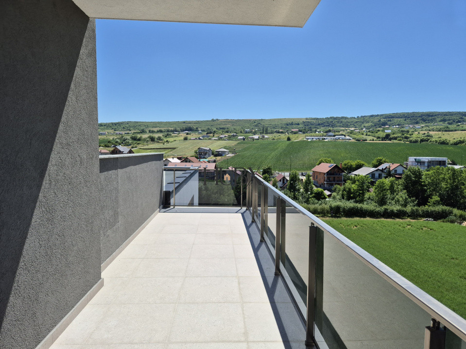 Apartament PREMIUM, 56mp, 2 camere, terasa 20mp, garaj, Valea Chintaului