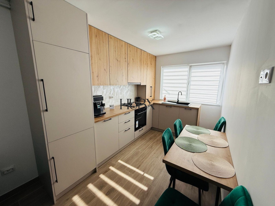 Apartament, 3 camere, paracare, strada Tineretului, Floresti!