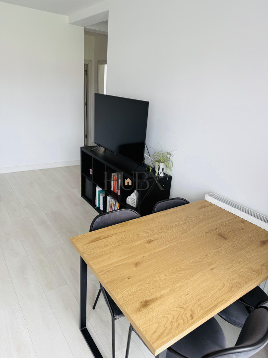 Apartament 3 camere decomandat 68 mp utili plus balcon strada Teilor