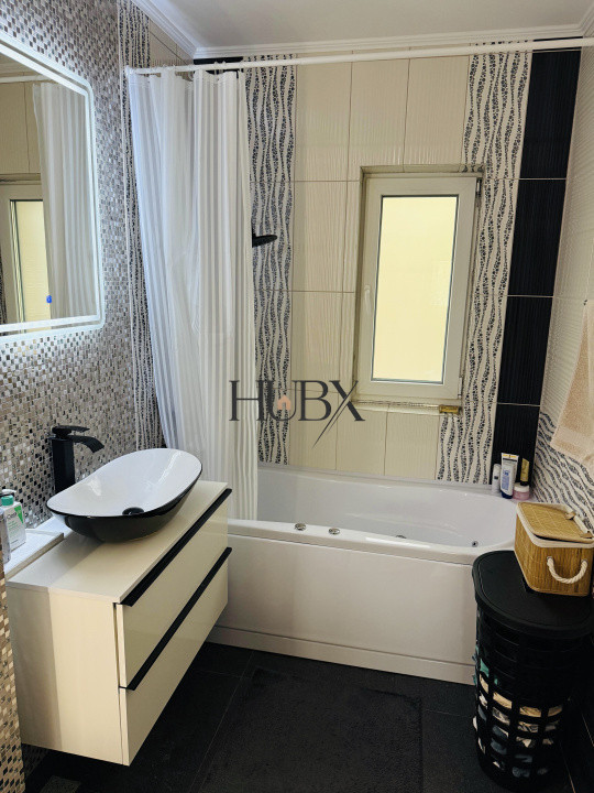 Apartament 3 camere decomandat 68 mp utili plus balcon strada Teilor