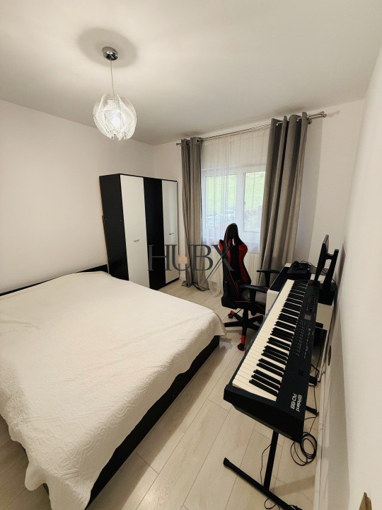 Apartament 3 camere decomandat 68 mp utili plus balcon strada Teilor