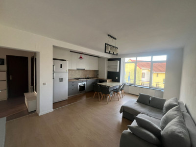 Comision 0%  Apartament de 3 camere 66 mp si 8 mp balcon Eroilor