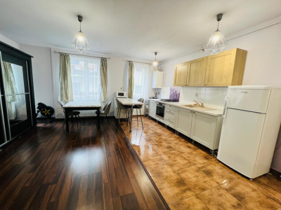 Apartament 2 camere 54 mp etaj intermediar strada Eroilor langa Profi