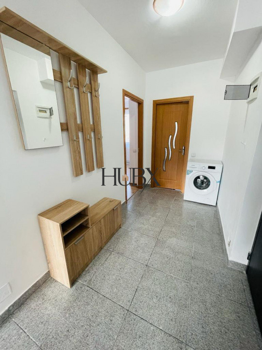 Apartament 2 camere 50 mp utili si garaj, zona Teilor