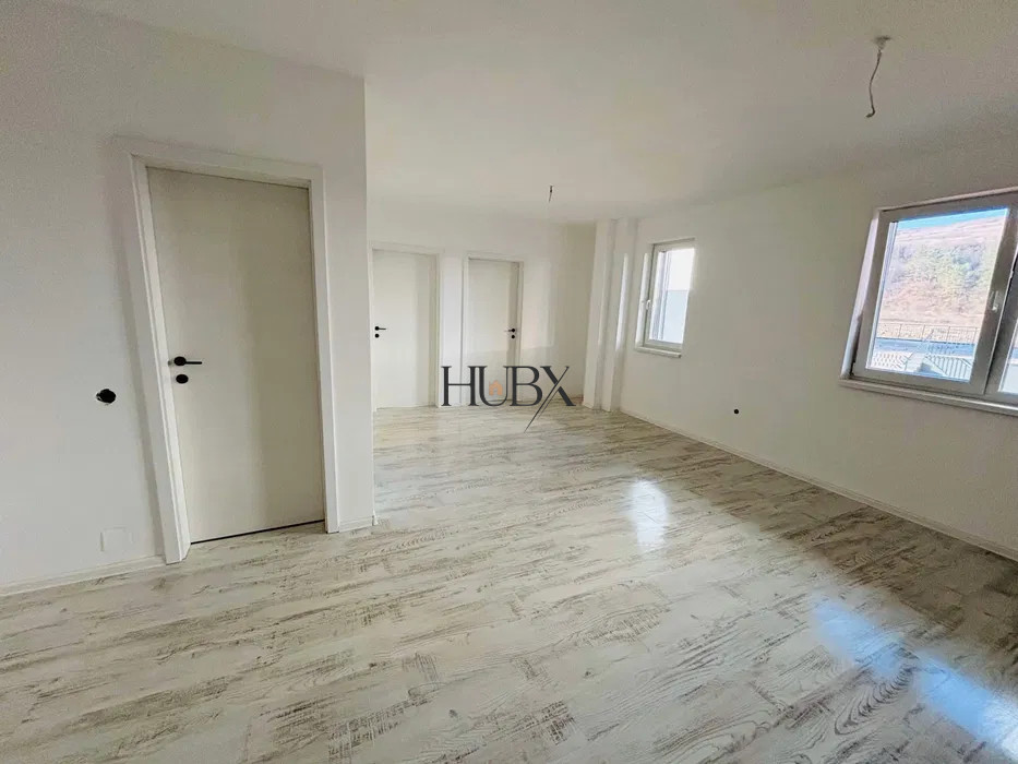 Apartament de 3 camere finisat cu parcare inclusa zona Somesului