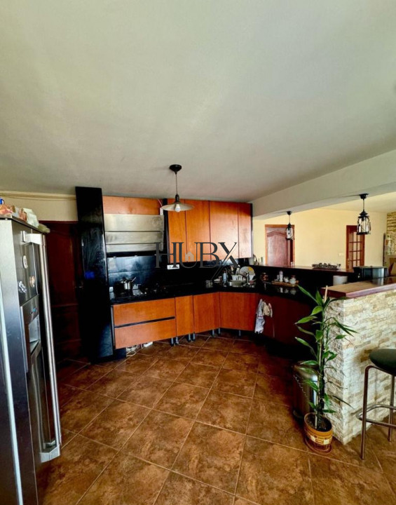 Casa 7 camere 200 mp utili si 644 teren pe strada Tautiului