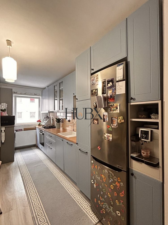 Apartament 3 camere, 62 mp cu 2 parcari plus boxa in zona Vivo