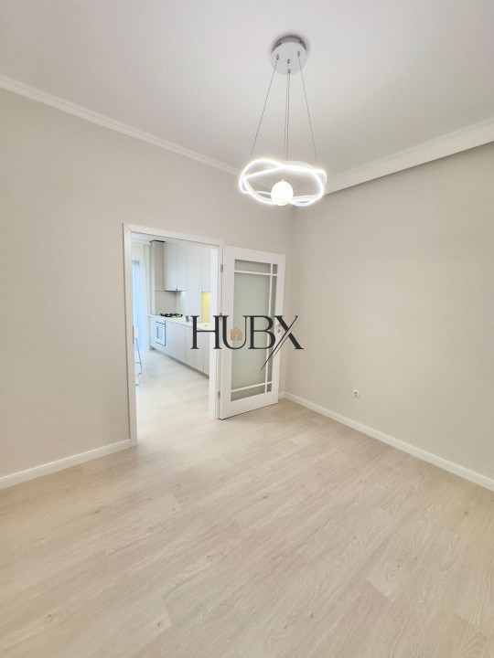Apartament 3 cam, ultrafinisat, 56 mp, terasa 12 mp, garaj, zona Eroilor