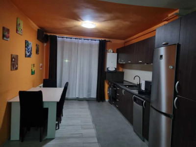 Apartament de 3 camere 58 mp in zona Florilor