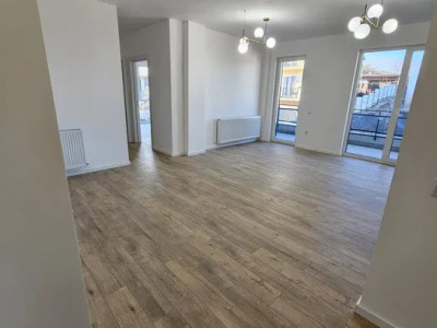 Apartament 2 camere 50 mp plus terasa la etaj intermediar in zona Fagului