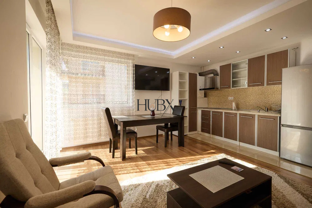 Apartament de 3 camere 67 mp cu parcare inclusa zona Florilor