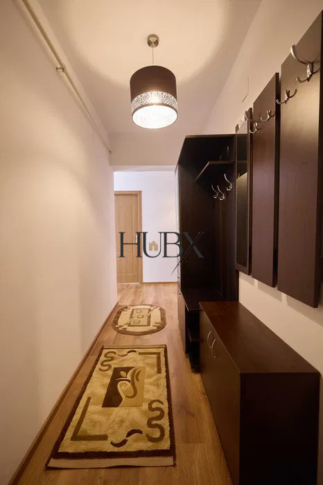 Apartament de 3 camere 67 mp cu parcare inclusa zona Florilor
