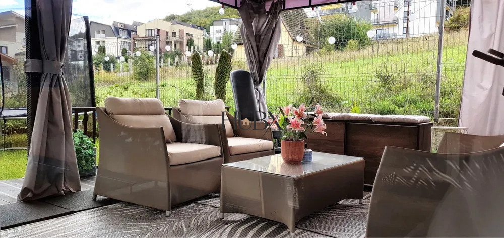 Apartment 78 mp utili cu gradina de 50 mp in zona Teilor