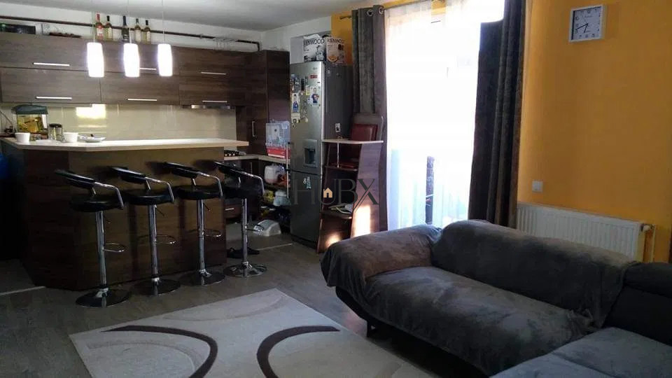 Apartament de 3 camere 68 mp utili si 2 balcoane in asanmblu privat Tineretului