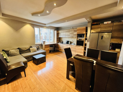 Apartament de 3 camere, mobilat utilat la cheie pe strada Cetatii